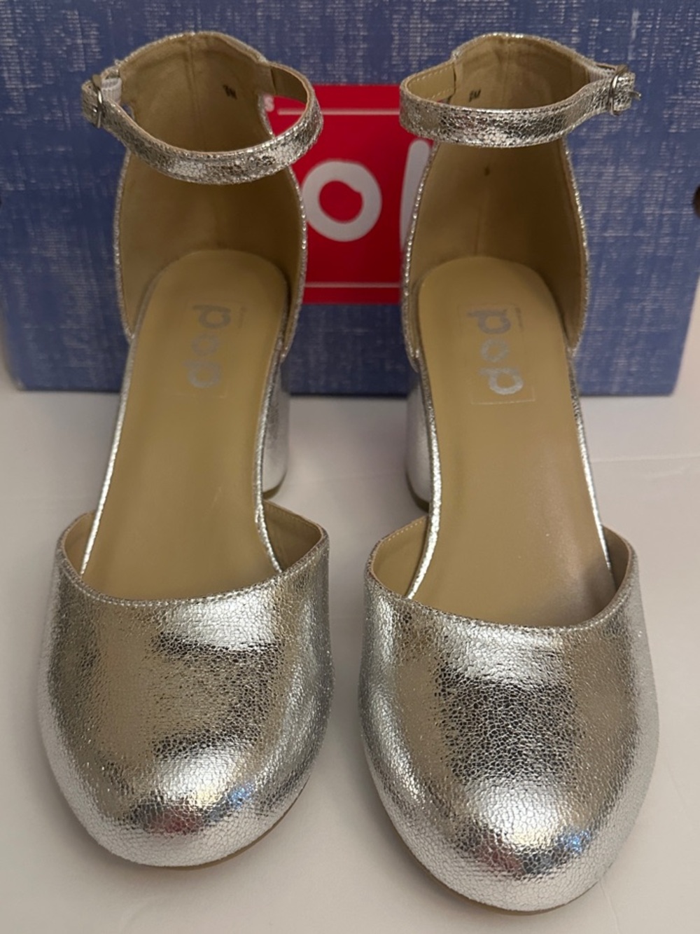 Women’s pop Metallic Silver Ankle-Strap Block Heels size 9 New with Box